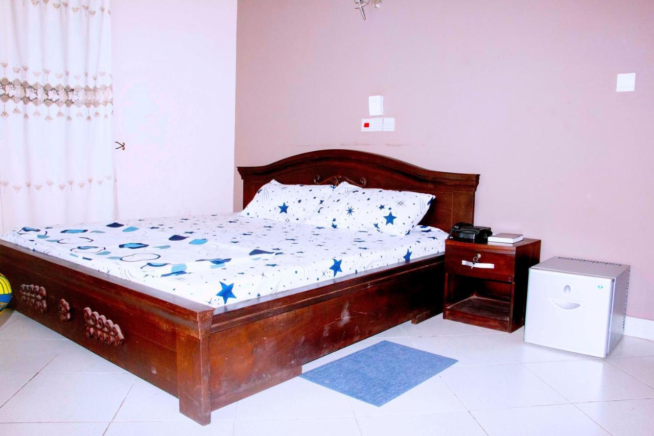 Nora Hotel Cotonou Ngoại thất bức ảnh