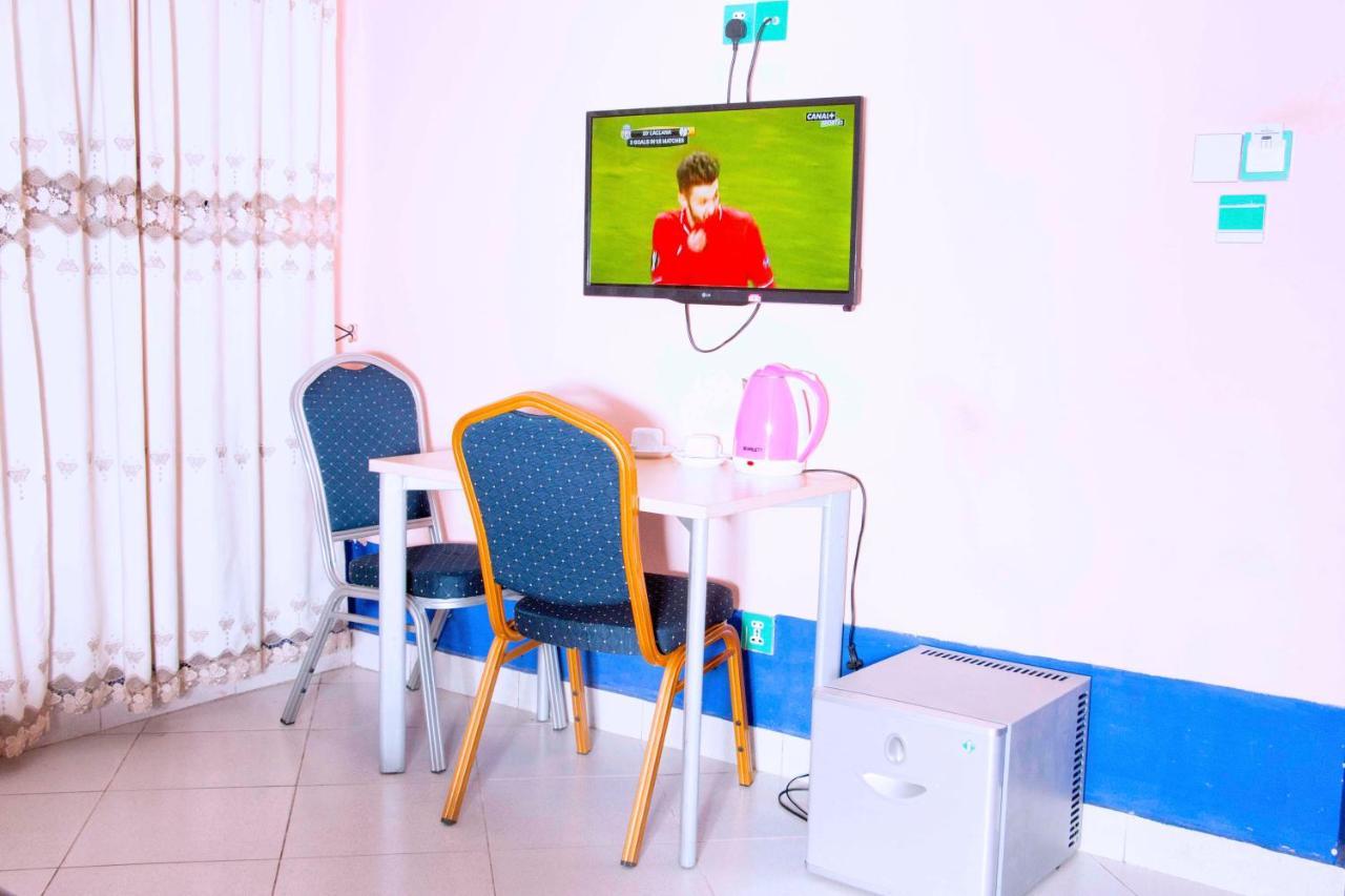 Nora Hotel Cotonou Ngoại thất bức ảnh